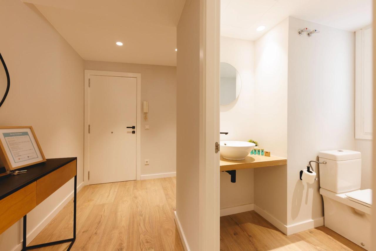 Bravissimo Cort Reial Duplex, Spacious With 3 Bedrooms خيرونا المظهر الخارجي الصورة
