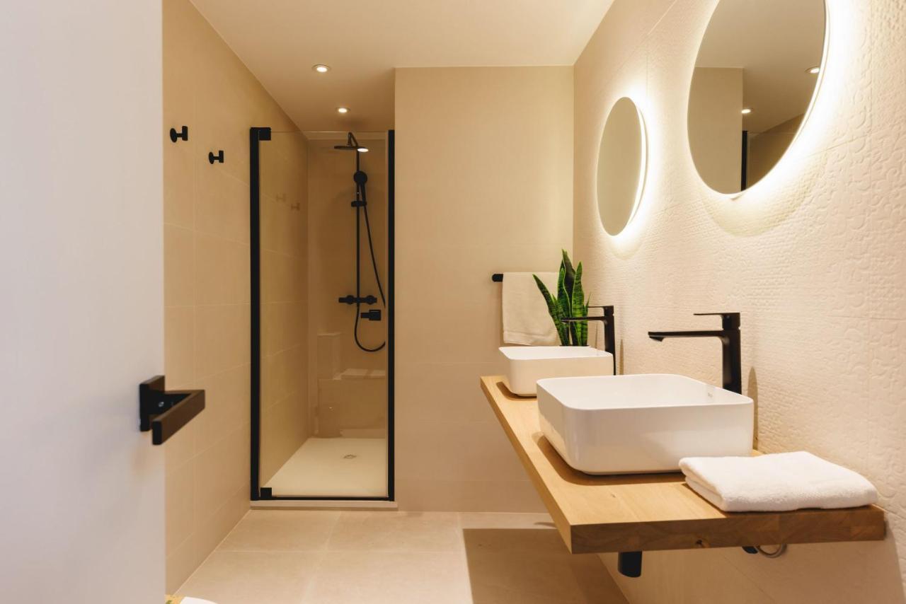 Bravissimo Cort Reial Duplex, Spacious With 3 Bedrooms خيرونا المظهر الخارجي الصورة