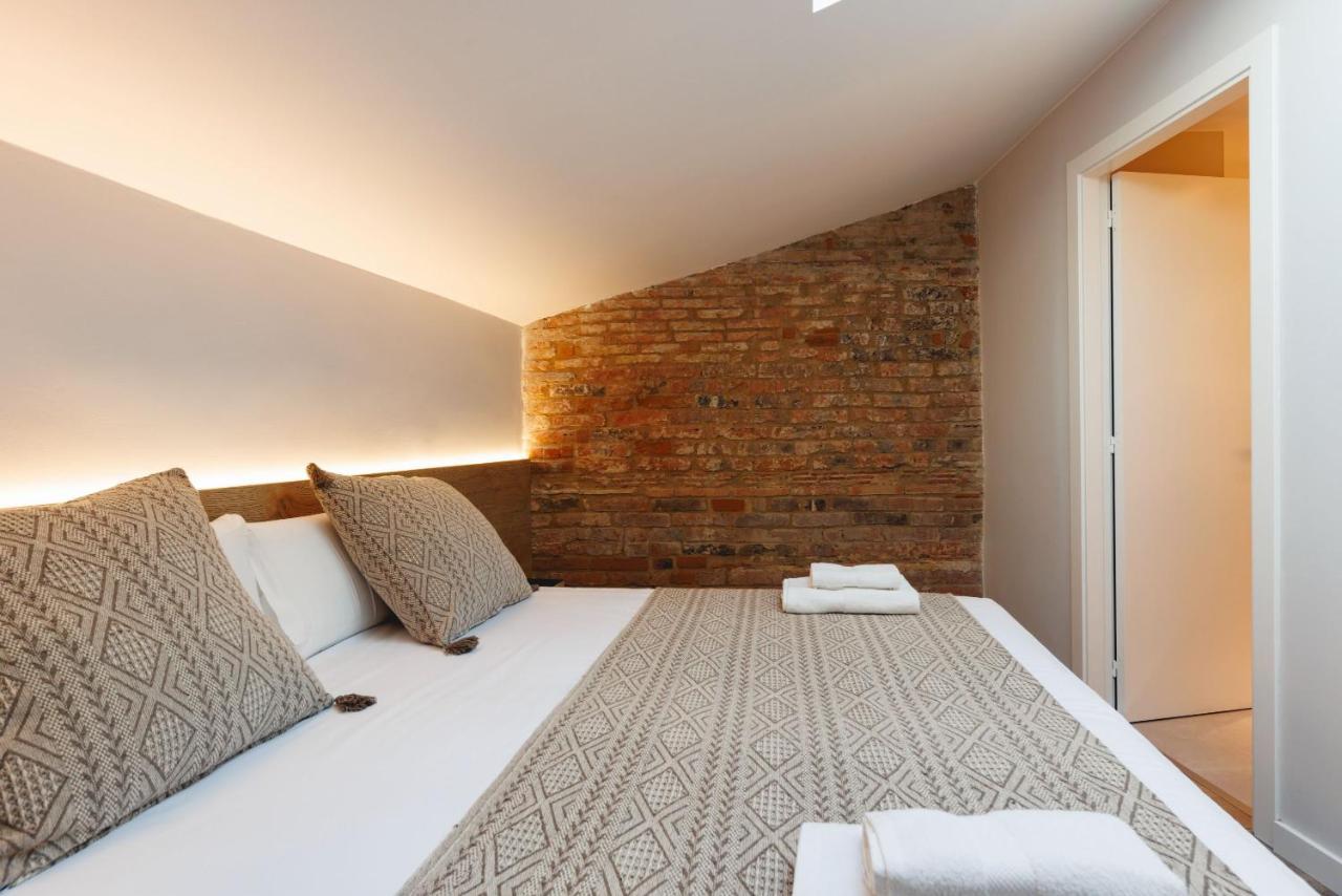 Bravissimo Cort Reial Duplex, Spacious With 3 Bedrooms خيرونا المظهر الخارجي الصورة